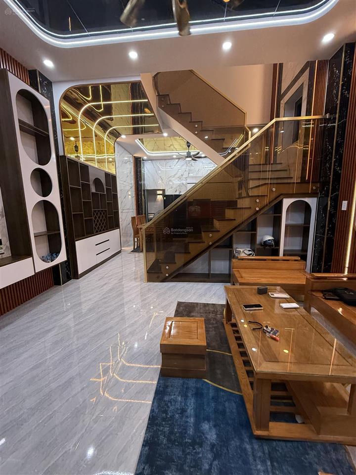 5 tỷ 8  73.7m²  lô góc  tỉnh lộ 43  sát chợ đầu mối