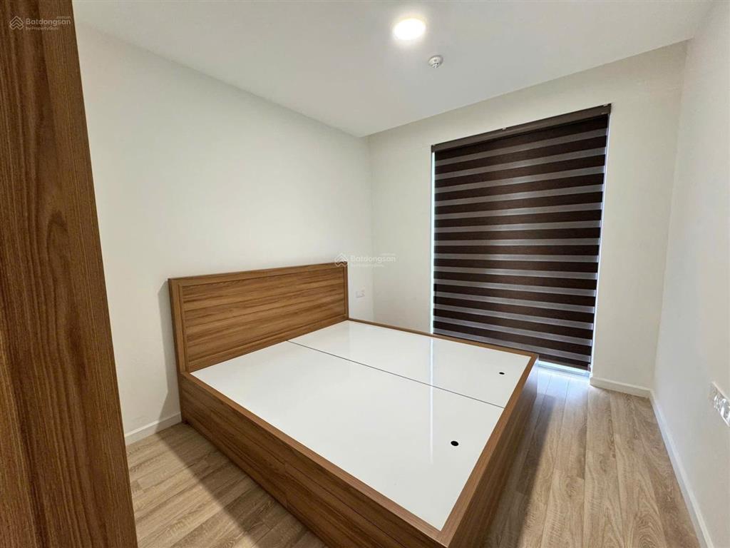 Chính chủ rao căn 2pn 73m2, view nội khu mát mẻ.
