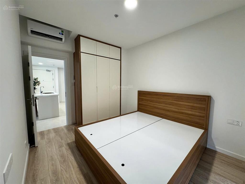 Chính chủ rao căn 2pn 73m2, view nội khu mát mẻ.