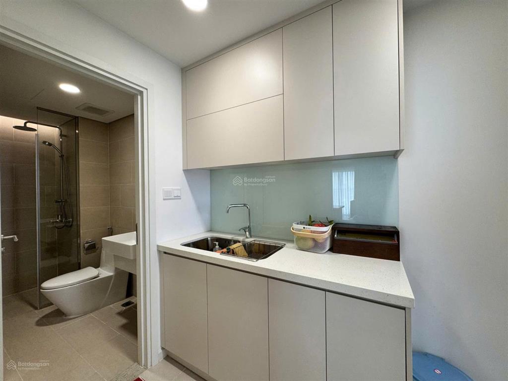 Chính chủ rao căn 2pn 73m2, view nội khu mát mẻ.