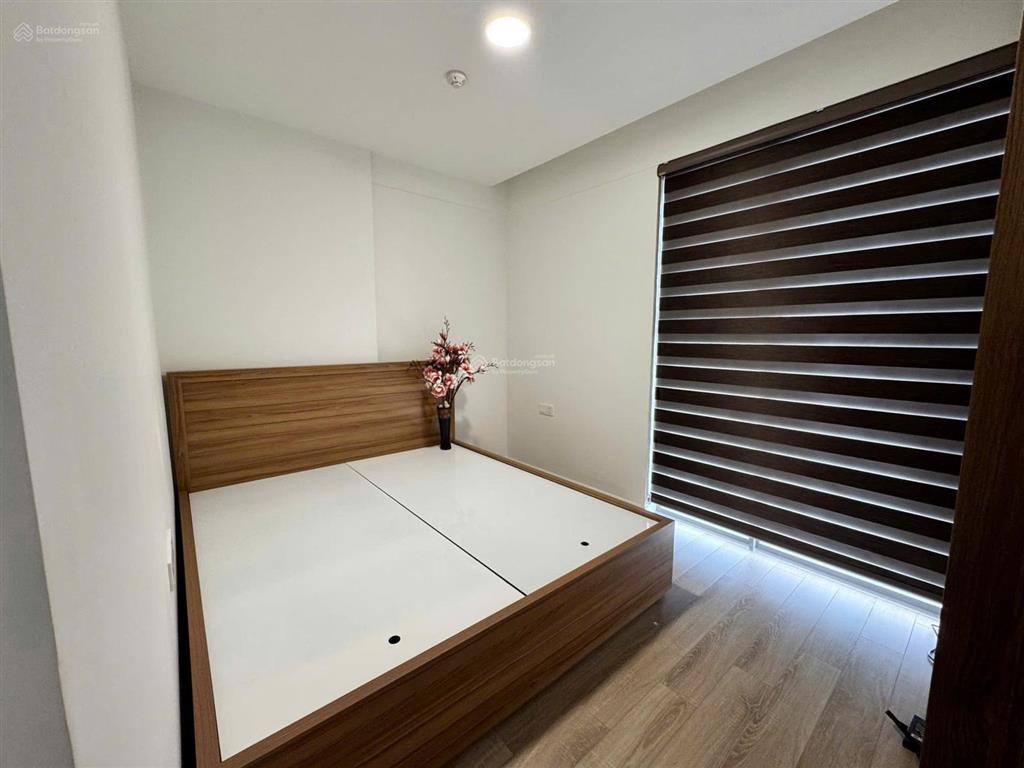 Chính chủ rao căn 2pn 73m2, view nội khu mát mẻ.
