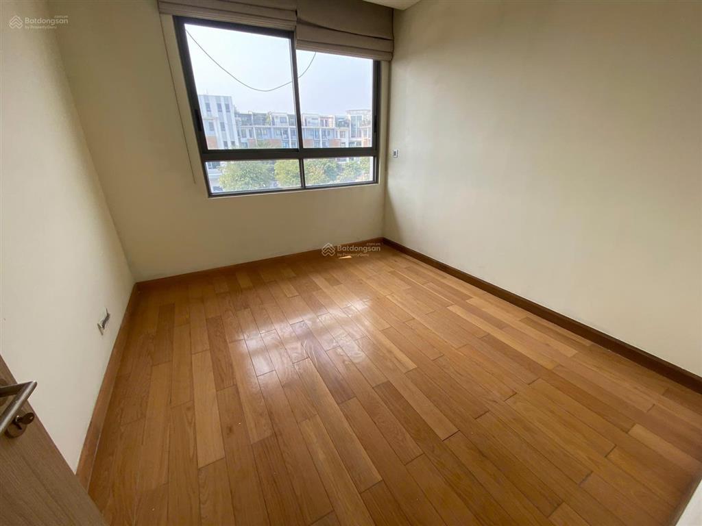Nhà thang máy giá 35tr/th chính chủ cho thuê gấp the manor central park nguyễn xiển 75m2 x 5 tầng