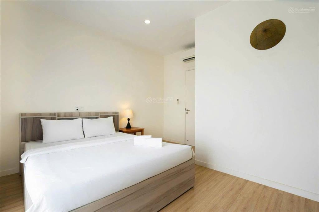 Kẹt bán lỗ! hướng hồ 40m2 sổ hồng 1,9 tỷ an lộc vay 70% ở liền full nội thất