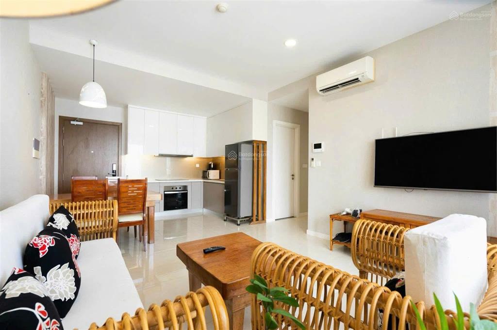 Kẹt bán lỗ! hướng hồ 40m2 sổ hồng 1,9 tỷ an lộc vay 70% ở liền full nội thất