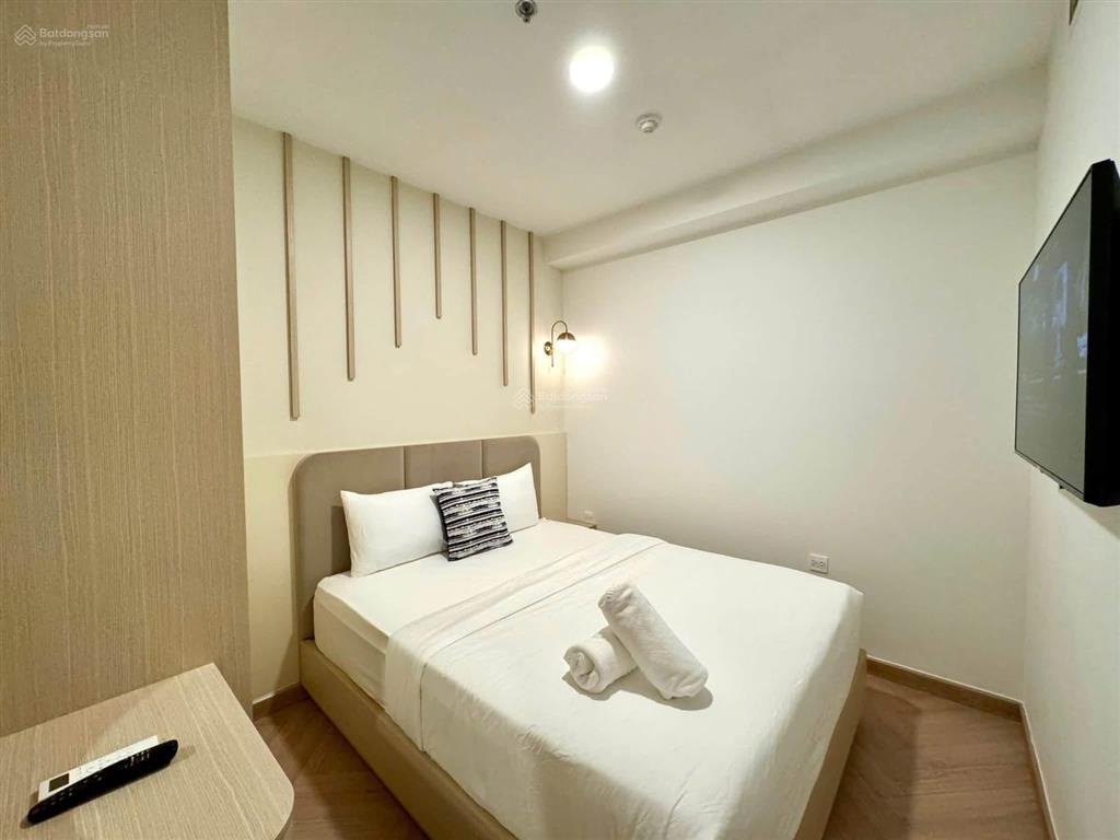 Giảm lần 2. nguyễn thượng hiền sổ hồng sẵn 2,050 tỷ ở liền 49m2 hd thuê 15tr/tháng. vay 70%