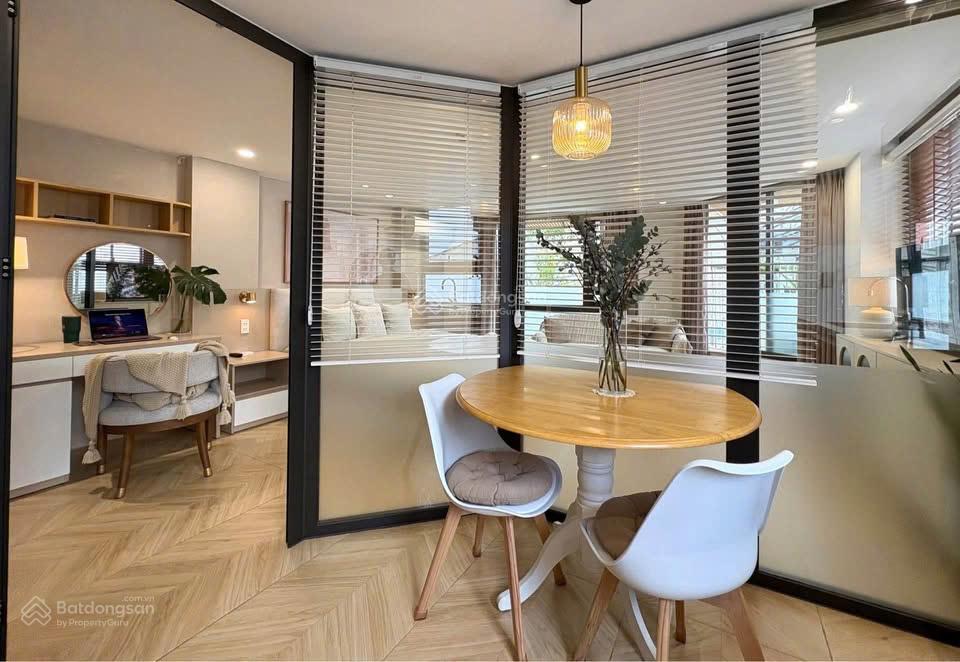 Căn mới, sổ sẵn. 60m2 có lầu 3pn 2wc. 2 tỷ 5. trả trước 800tr nhận nhà cách phạm văn đồng 100m