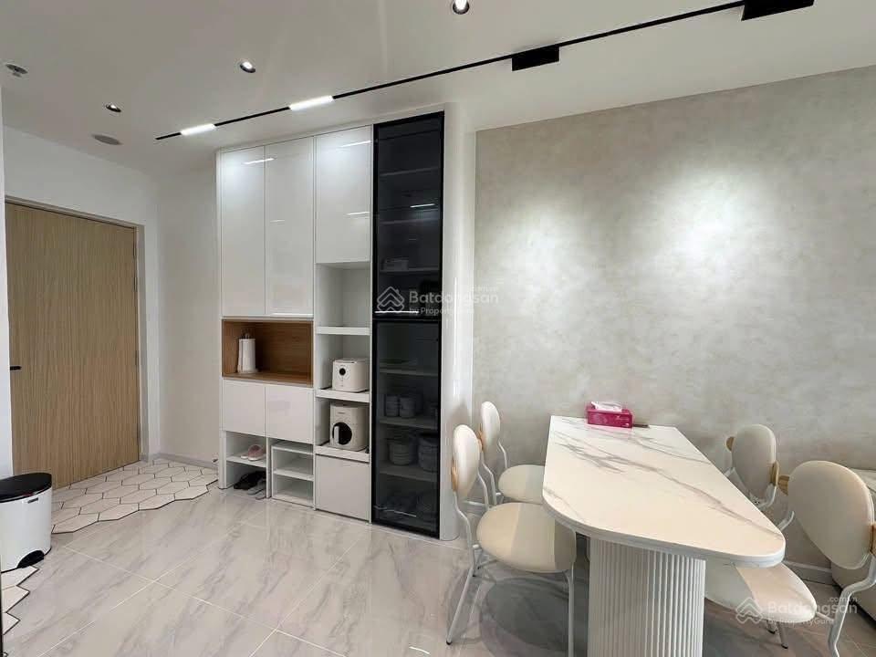 Vay 75% căn 55m2 có lầu gần bà chiểu 2,3, ở liền 2 pn. sổ hồng o7o5.4i2.636