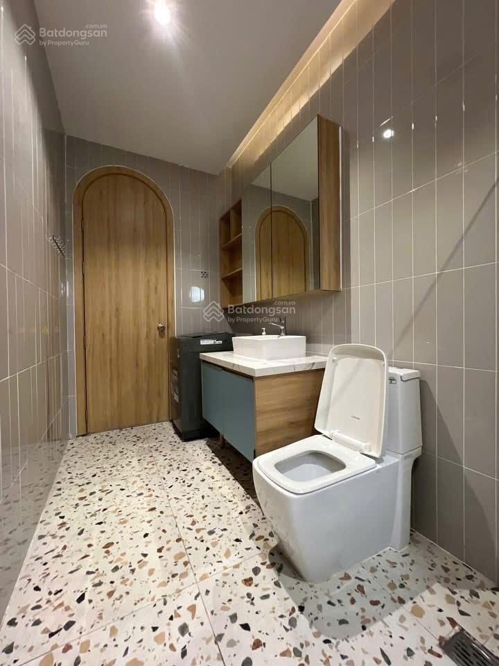 Vay 75% căn 55m2 có lầu gần bà chiểu 2,3, ở liền 2 pn. sổ hồng o7o5.4i2.636
