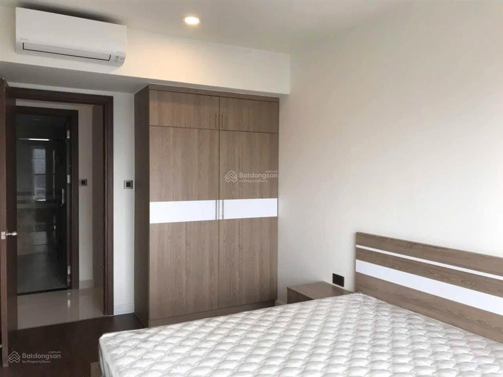 Giảm lần 2. sổ hồng sẵn bao phí sang tên 2,3 tỷ ở liền 55m2 hđ thuê 15tr/tháng. vay 70%