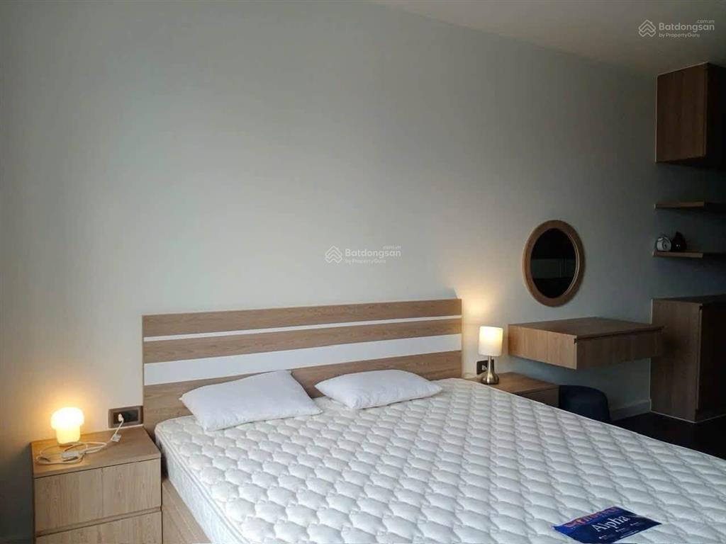 Giảm lần 2. sổ hồng sẵn bao phí sang tên 2,3 tỷ ở liền 55m2 hđ thuê 15tr/tháng. vay 70%