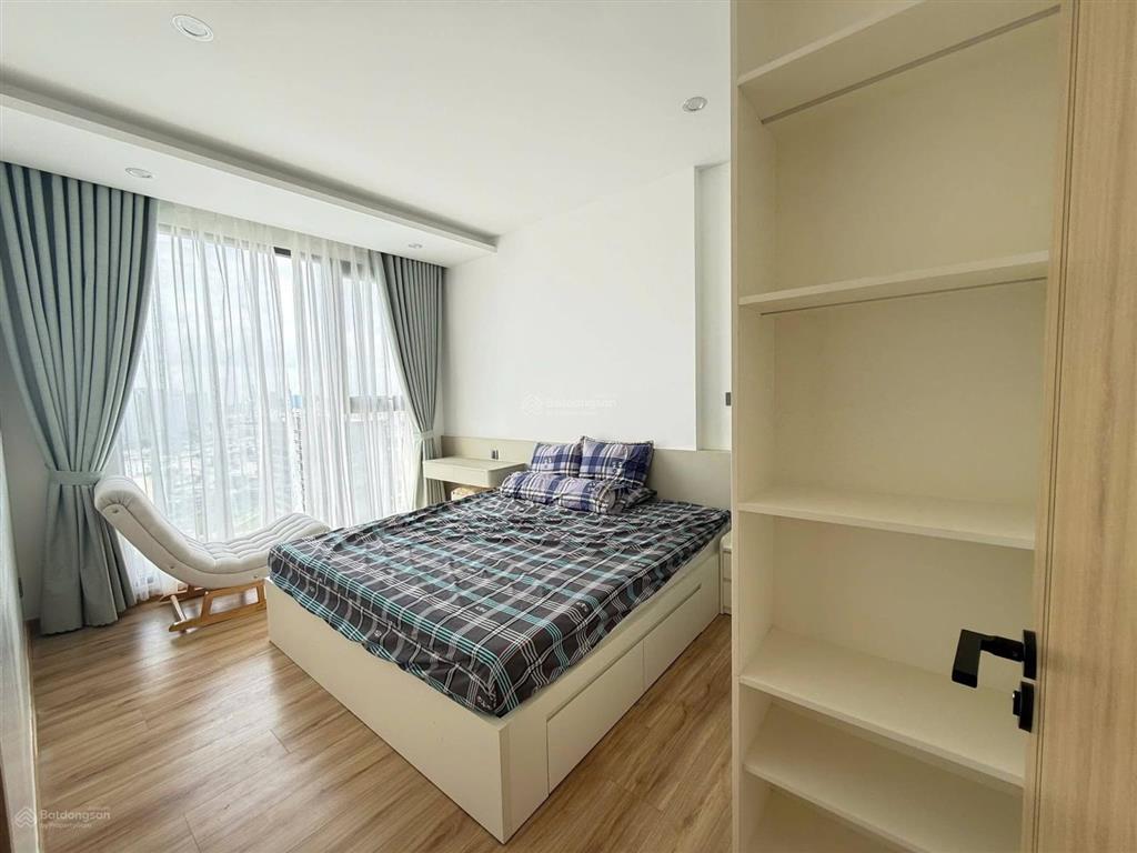 Cách sân bay 2km nhà full nt sổ hồng sẵn, 49m2 căn góc 2,3 tỷ bao phí sang tên
