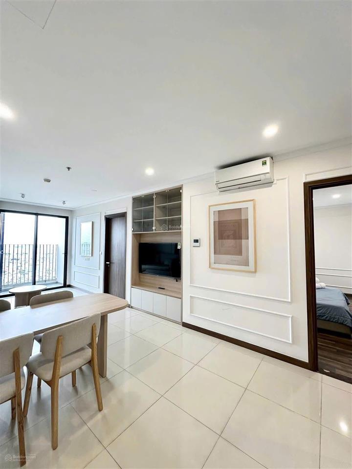 Mình rời sg nên cần bán cc 55m2 để lại full nt, sổ sạch vay được, 2.2 tỷ gấp nên rẻ hơn thị trường