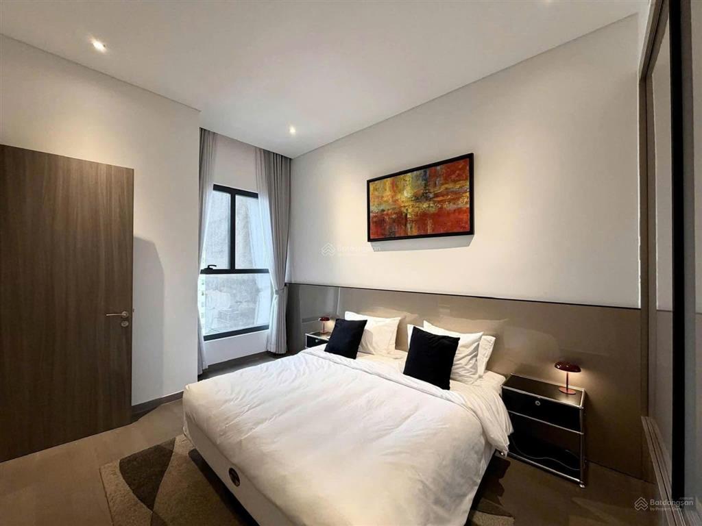 Chuyển nhà sang nhượng cc 49m2 full nội thất 2,2 tỷ sổ sạch 2pn+ bao phí sang tên
