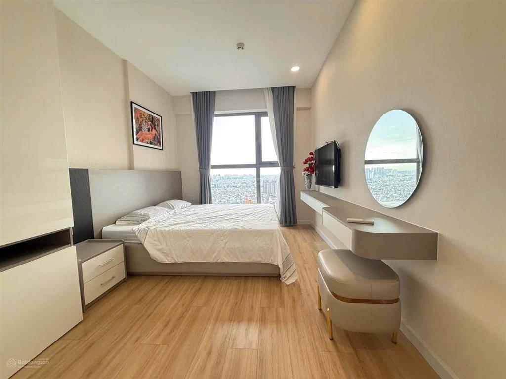View tầng cao điểm 10, ch full nội thất 50m2 sổ sạch vay 70% 2,1 tỷ vào ở liền gọi 0705 412 ***