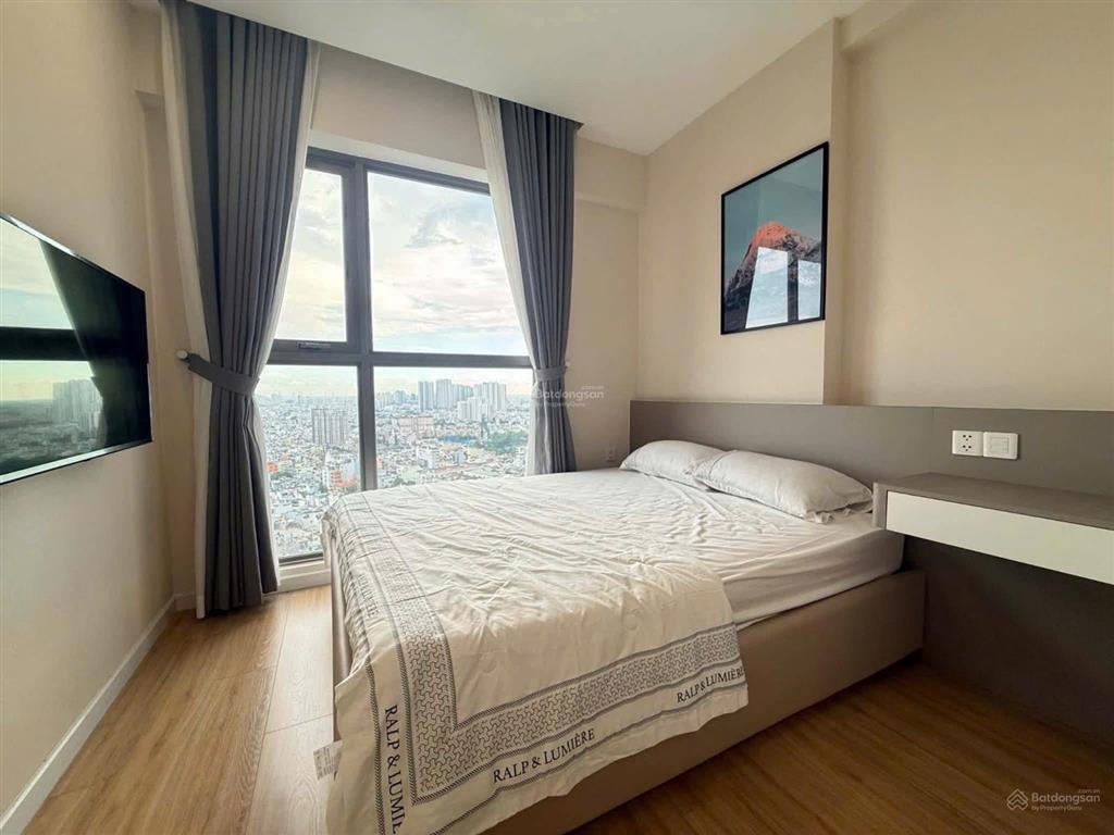 Chuyển nhà bán gấp cc 50m2, sổ sạch mua sang tên, full nội thất, 2 tỷ, vay 75%, góp 0% 18 tháng