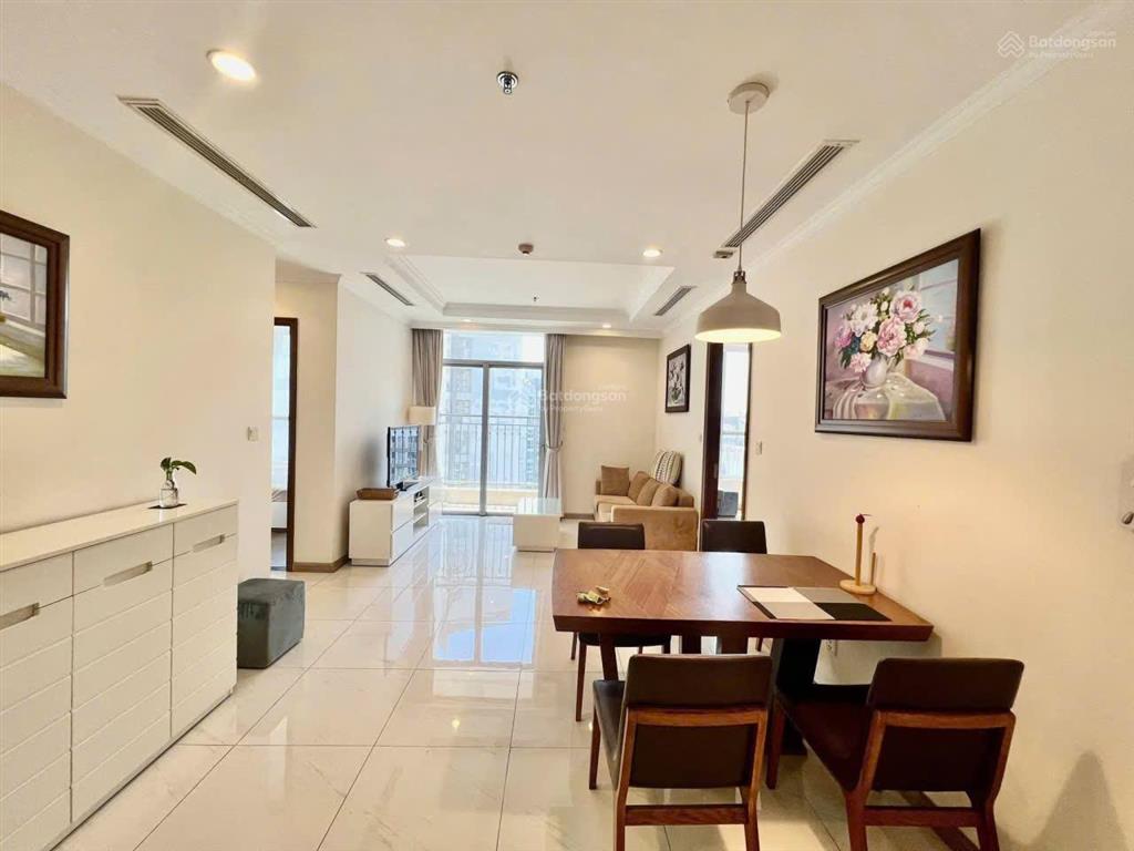 51m2 sổ riêng, vay ngân hàng vô tư, 2,3 tỷ có tl. tui để lại nguyên nội thất giống hình.