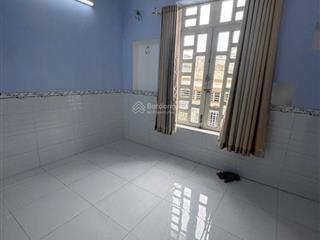 Khu phân lô bình trị đông  đường thông 5m  nhà mới đẹp 2 tầng ở ngay.