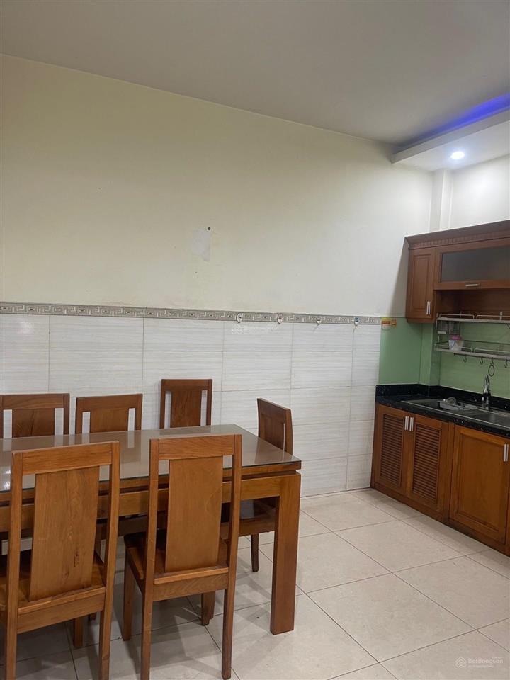Mặt tiền kinh doanh sầm uất  xe cộ qua lại đông nghịt  khu vip bàu cát  53m2 4 tầng chỉ 13,99 tỷ