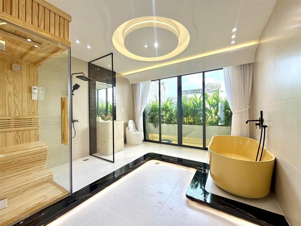 Ngay tại mặt tiền nơ trang long bình thạnh 67,7m2 có phòng xông hơi có shr