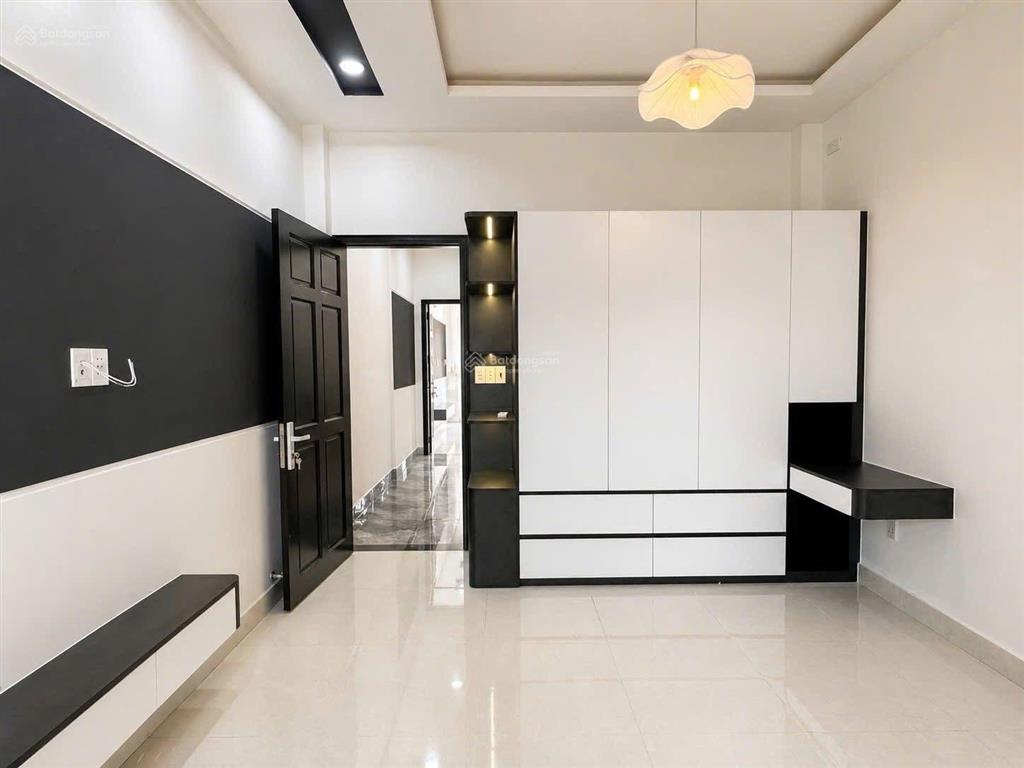 Chỉ [ 3,9tỷ ] nhà riêng tại chu văn an 72,4m2 nhà mới toanh có shr gần bệnh viện và công viên