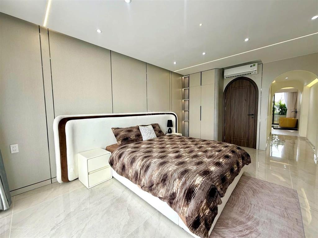 Bán nhà riêng tại bà lê chân, q1, giá tốt, 90m2, 4pn, 4wc có shr