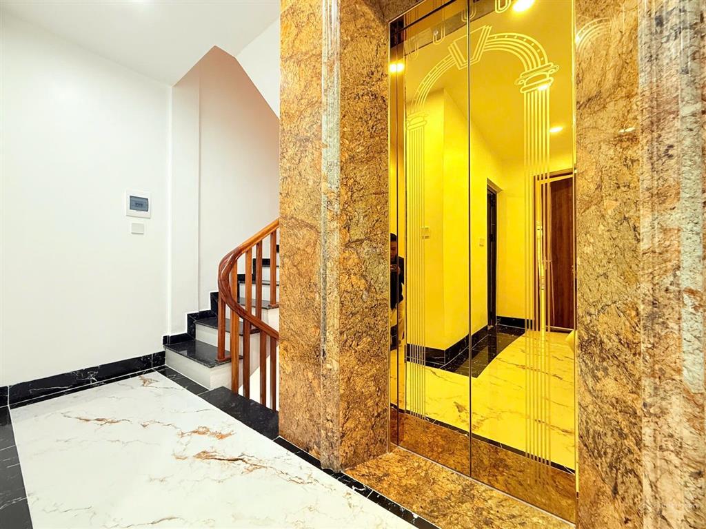 Chính chủ bán nhà mặt phố thịnh liệt