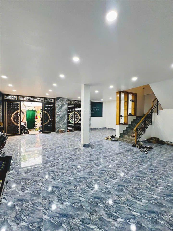 Nhà mới  mặt tiền khủng ngay nguyễn văn luông  p.10  q6 (99m2  4tầng)  giá 15,5 tỷ.