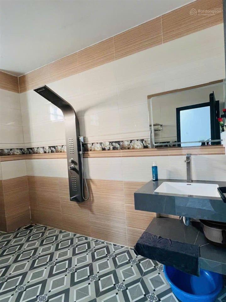 Nhà mới  mặt tiền khủng ngay nguyễn văn luông  p.10  q6 (99m2  4tầng)  giá 15,5 tỷ.