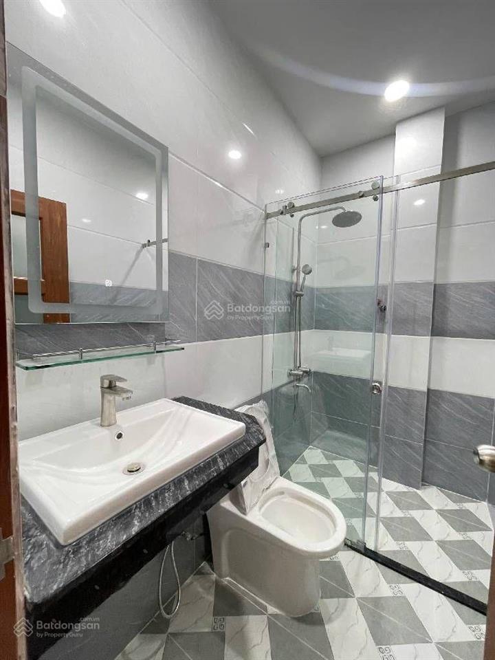 Ngay tỉnh lộ 10  ngang khủng 5.6m nở hậu tài lộc 6.6m  hẻm xe hơi sát mặt tiền kênh tham lương.