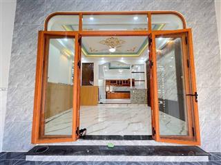 Ngay tỉnh lộ 10  ngang khủng 5.6m nở hậu tài lộc 6.6m  hẻm xe hơi sát mặt tiền kênh tham lương.