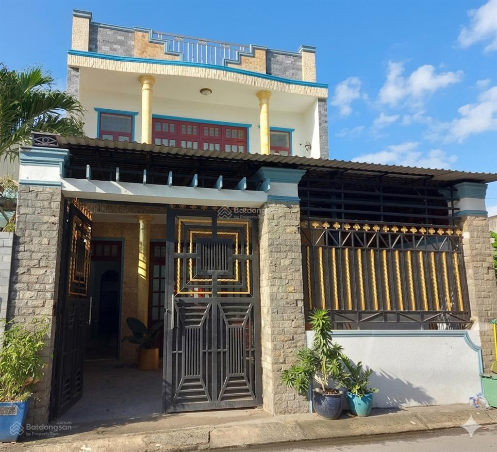 Ngộp cần bán gấp giảm sâu 2 tỷ mặt tiền kinh doanh đối diện kđt vạn phúc đón đầu ql13 mở rộng