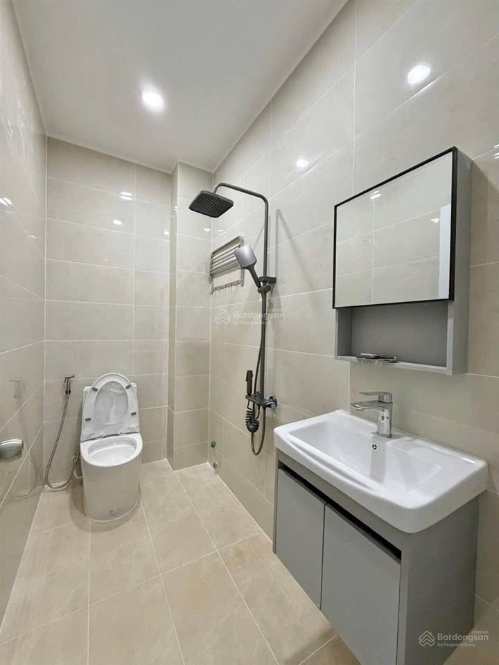 Gấp bán nhanh nhà đẹp mới xây giá cực tốt