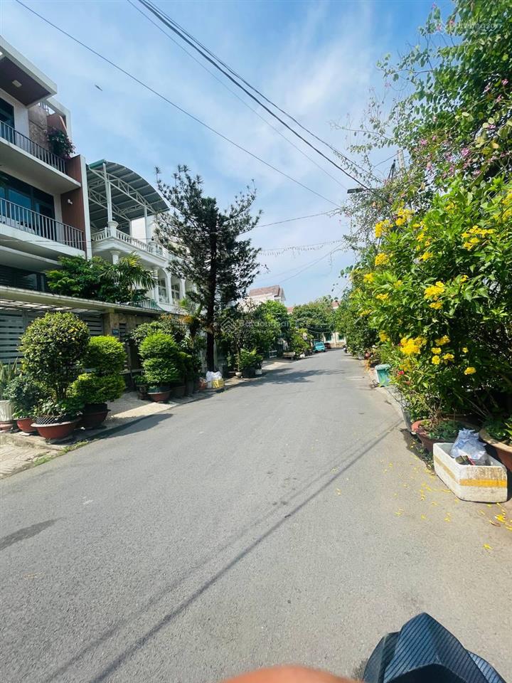 Có 1 0 2 ! đất vàng đường 27 ngang 6m x dài 22m giá bán 13.5 tỷ