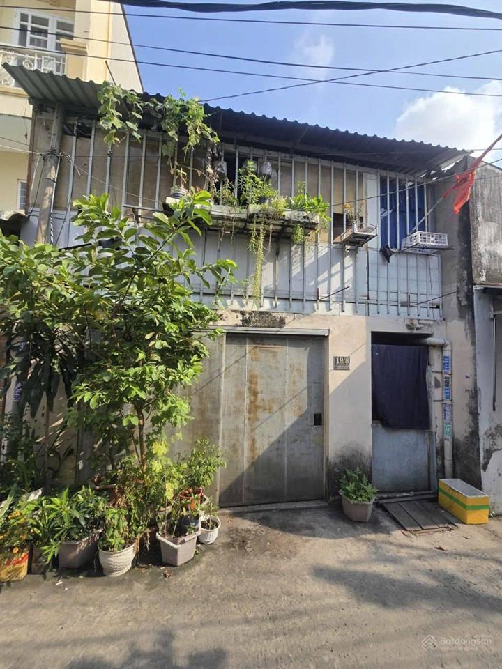 Chính chủ cần bán nhà cấp 4 + 3 phòng trọ sổ hồng riêng. hẻm xe hơi  xe tải