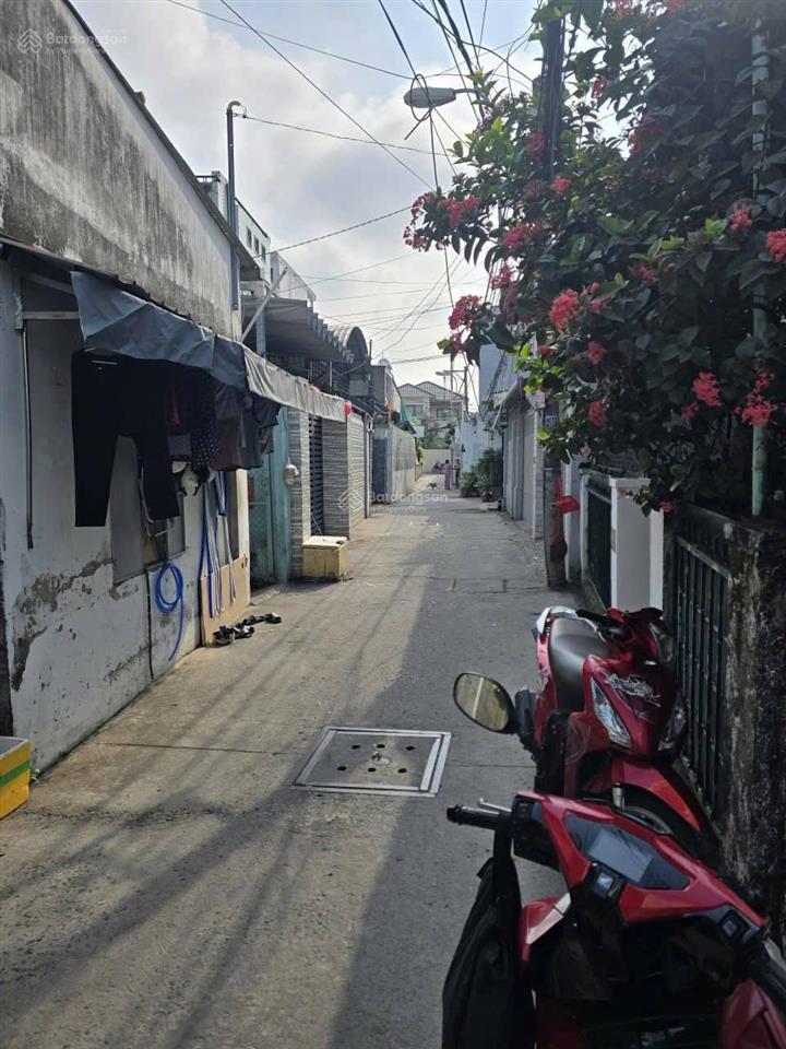 Chính chủ cần bán nhà cấp 4 + 3 phòng trọ sổ hồng riêng. hẻm xe hơi  xe tải