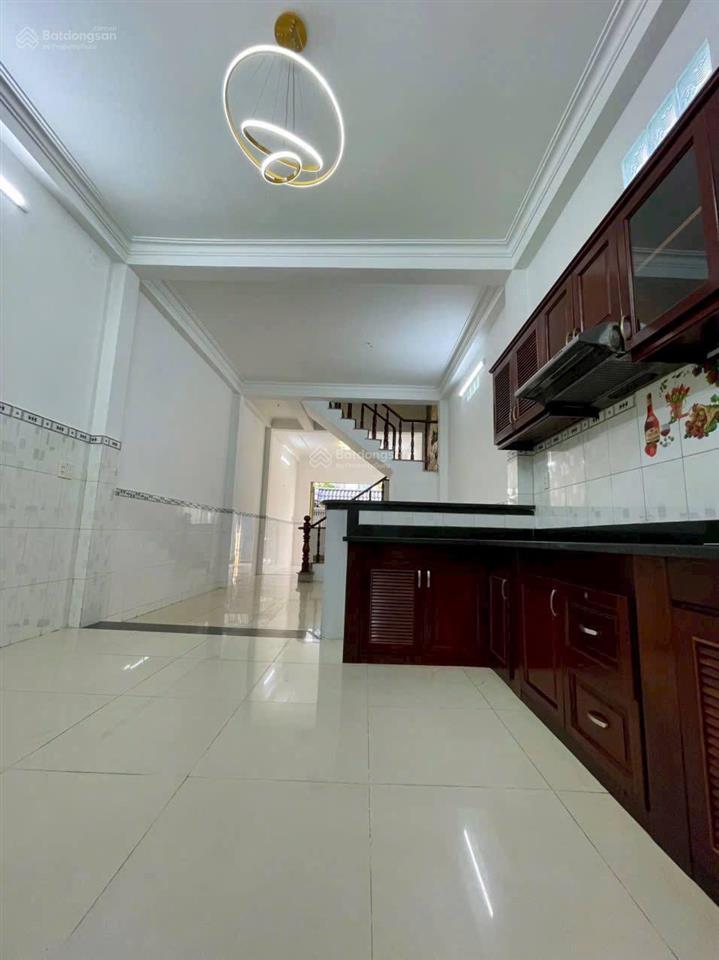 Nhà hiếm có, giá tốt! nhà 2 tầng sát chợ hiệp bình, hbc, thủ đức