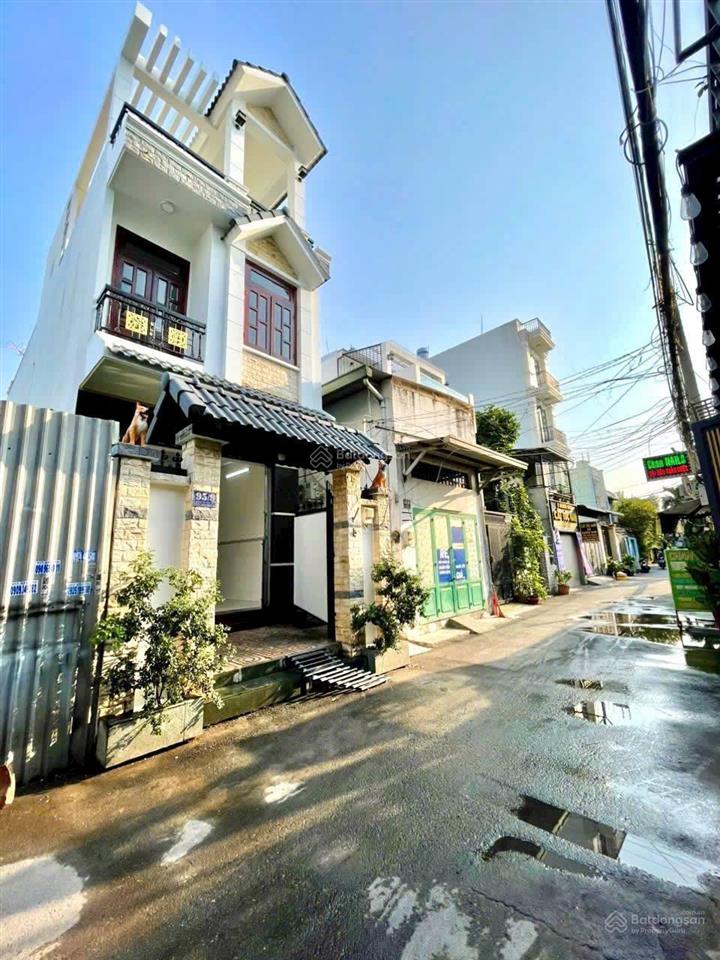 Nhà hiếm có, giá tốt! nhà 2 tầng sát chợ hiệp bình, hbc, thủ đức