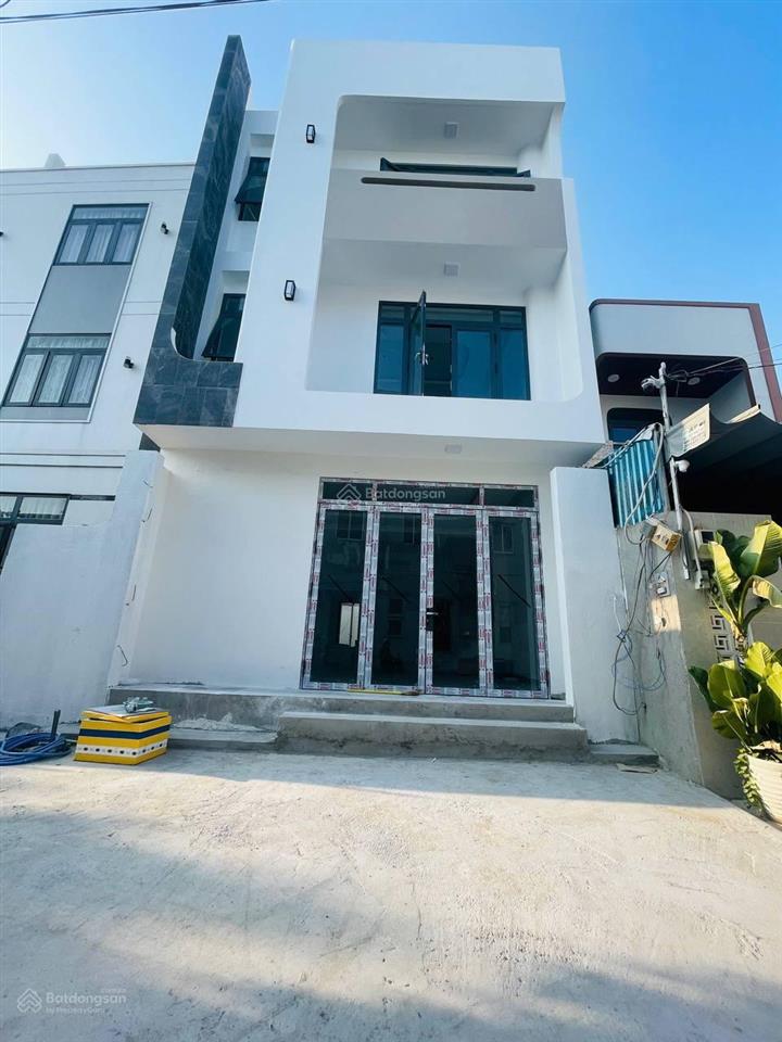 Bán gấp nhà mặt tiền hẻm quốc lộ 13 hiệp bình phước ngang hơn 6m cực hiếm, 5 phòng ngủ sân thượng