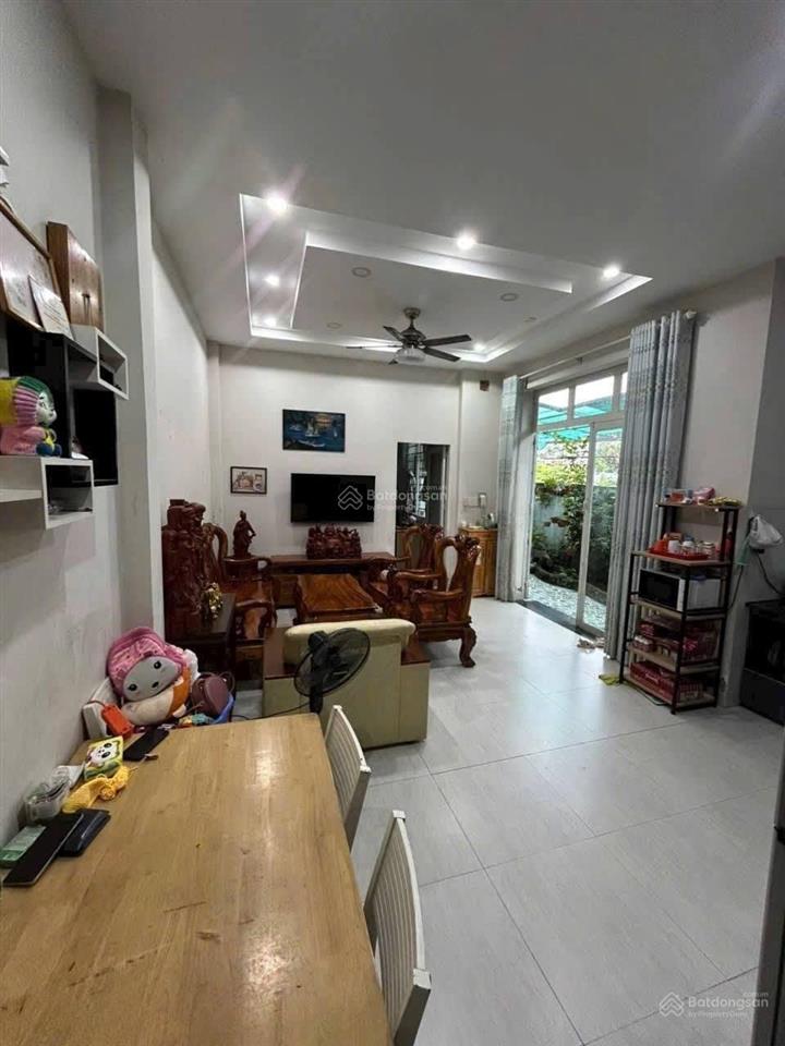 Nhà đẹp bên sông hbp đường số 9 thủ đức 99m giá chỉ 7.5 tỷ
