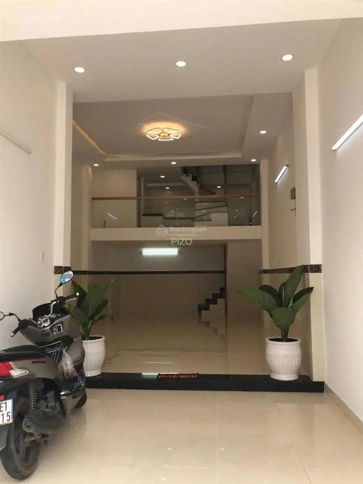Mặt tiền! phan đăng lưu, pn. nhà vuông vức. dt 3.5x11m, 3 tầng+st  cn 46m2. giá chỉ 18 tỷ tl