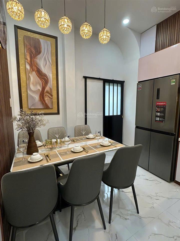 Siêu phẩm! nhà nở hậu. phan đình phùng, pn. dt 4,3x11.5m  cn 52m2. giá chỉ 10,6 tỷ tl thiện chí.