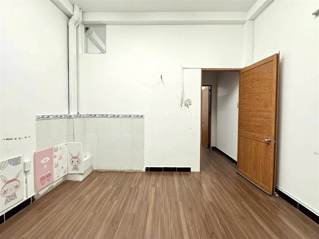 Siêu phẩm! chỉ 9.6 tỷ thương lượng. hxh lê văn sỹ, tân bình. dt 4x12m  35,5m2.