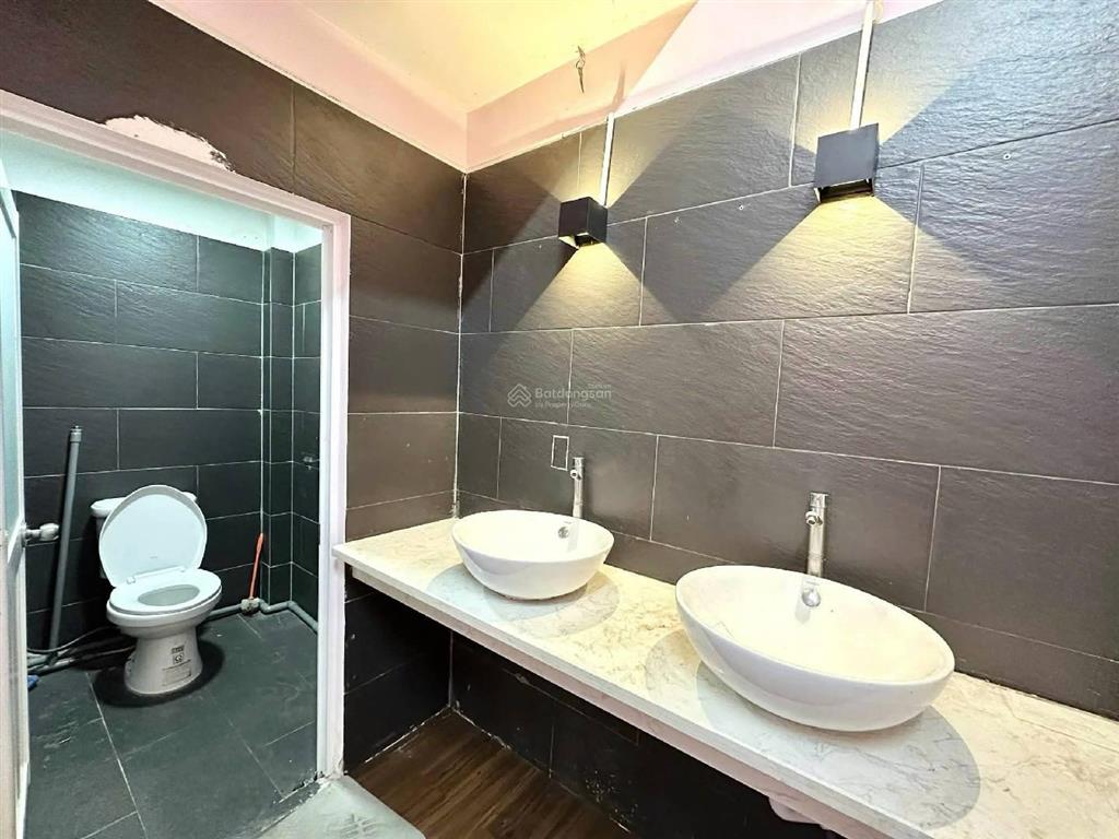 Siêu phẩm! chỉ 9.6 tỷ thương lượng. hxh lê văn sỹ, tân bình. dt 4x12m  35,5m2.