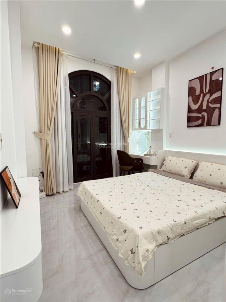 Siêu phẩm! hẻm xe hơi khu phan xích long, phú nhuận. dt 3.2x12m  dtcn 37m2. chỉ 10 tỷ bớt lộc.