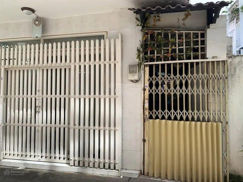 Siêu ngon! hxh huỳnh văn bánh, phú nhuận. ngang to 5.7x15m  dtcn 75.8m2. chỉ 10 tỷ bớt lộc