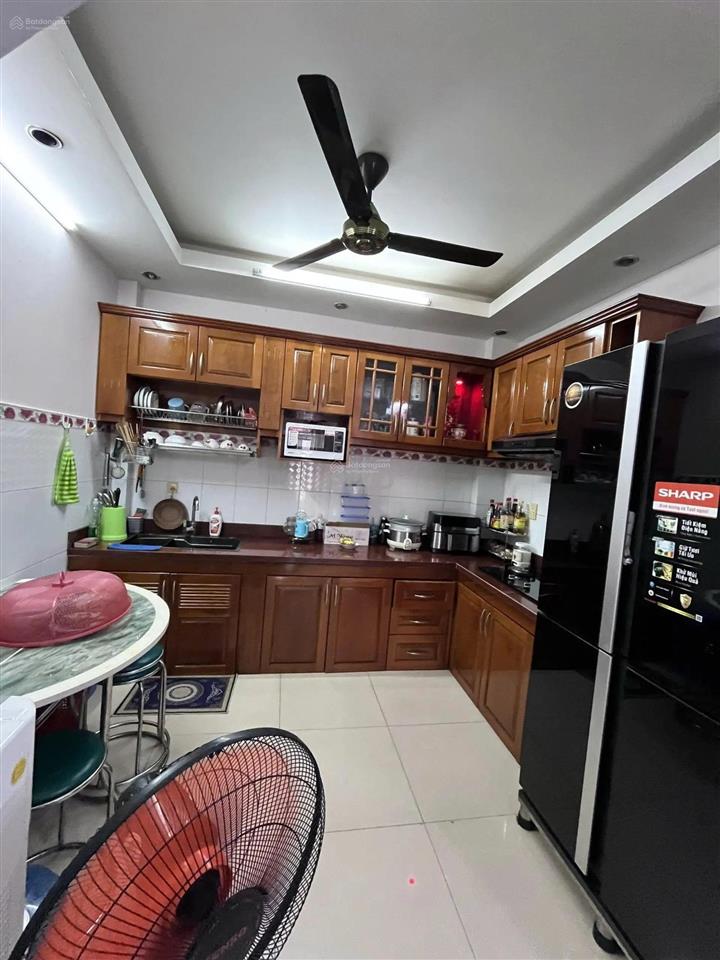 Nhà mới đẹp ở khu vực trung tâm huỳnh văn bánh, p17, phú nhuận. kết cấu 3 tầng st. chỉ 7.8 tỷ tl
