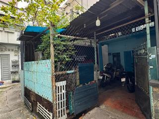 Gần sát q1 phan đình phùng, phú nhuận  dtcn 97m2. nở hậu 5.5m dài 23m. chỉ 7.2 tỷ bớt lộc