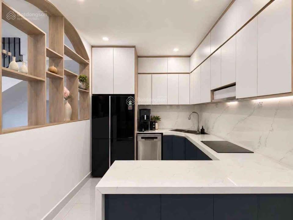 Bán nhà 3 tầng sân thượng thoáng  đường dương quảng hàm p5, gò vấp, hơn 41m²  giá chỉ 5,6 tỷ