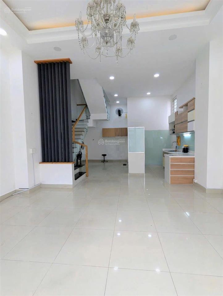 Nhà 4 tầng  ngang rộng 5,24m  dt 62m²  căn góc 2 mặt hẻm xe hơi  khu nhà lầu cao cấp