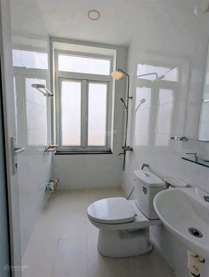 Nhà 4 tầng  ngang rộng 5,24m  dt 62m²  căn góc 2 mặt hẻm xe hơi  khu nhà lầu cao cấp